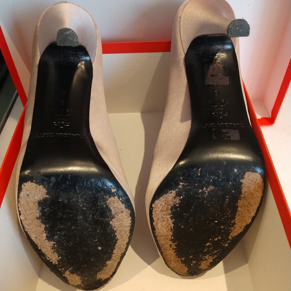 Claudia Ciuti satin shoes, size 8 - Picture 5 of 7